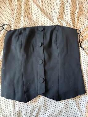 Abercrombie & Fitch Strapless Cropped Tailored Vest